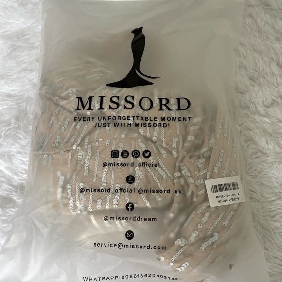 Off the shoulder sequin slip golden evening dress - Picture 6 of 9